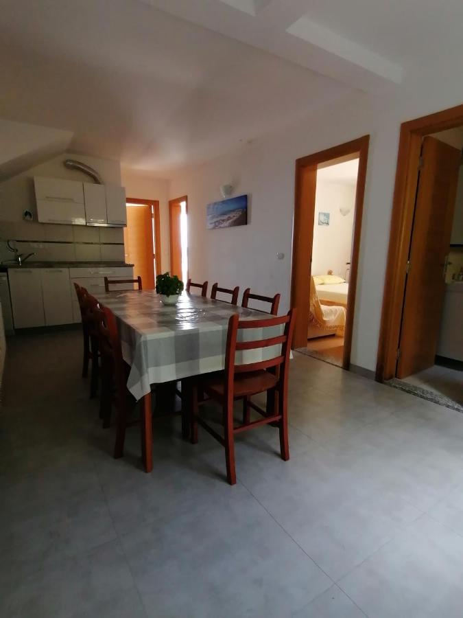 Apartments Coric บาชกาโวดา ภายนอก รูปภาพ