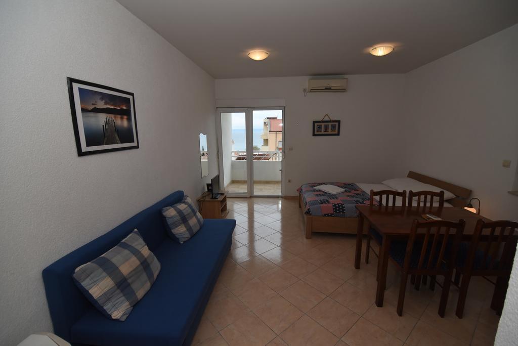Apartments Coric บาชกาโวดา ภายนอก รูปภาพ