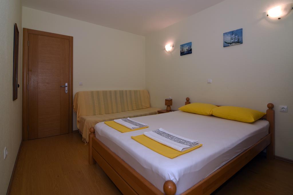 Apartments Coric บาชกาโวดา ภายนอก รูปภาพ
