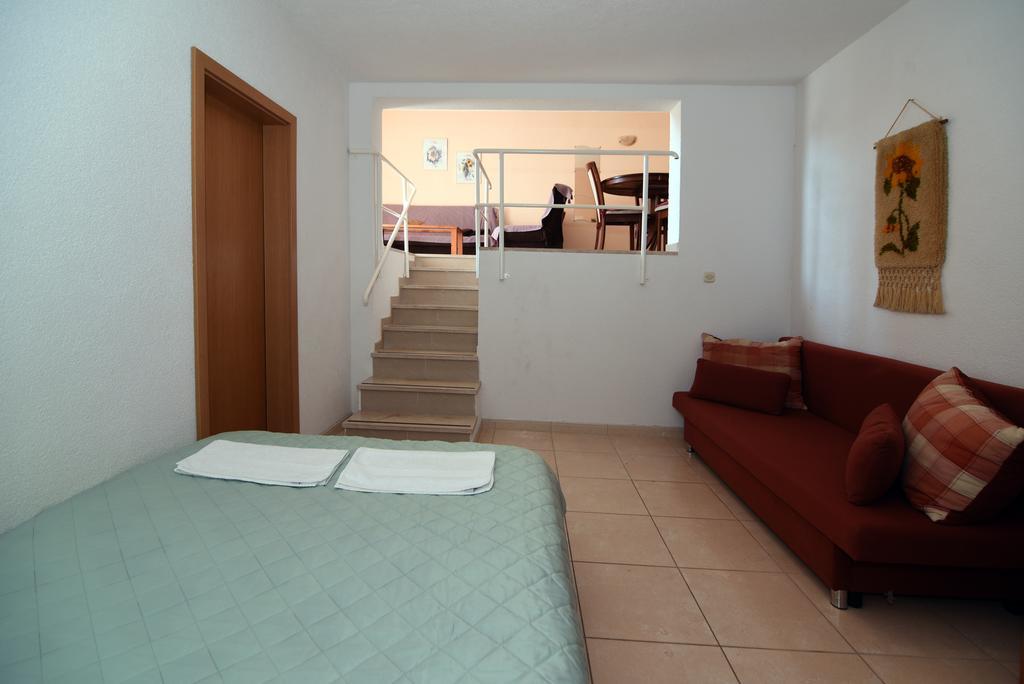Apartments Coric บาชกาโวดา ภายนอก รูปภาพ